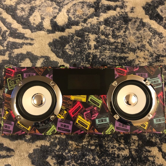 *SOLD-NEW Vivitar Bluetooth Wireless Boombox Speaker LED Lights Rechargeable - Picture 5 of 16